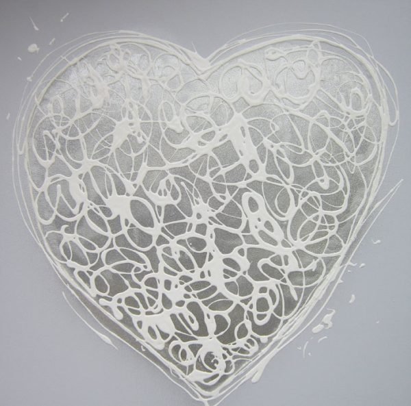 2125 Sparkle Heart (with resin highlights)