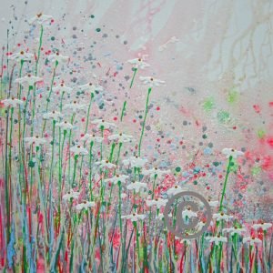 2286 Daisy Sparkle (with glitter and bee) 30x30”