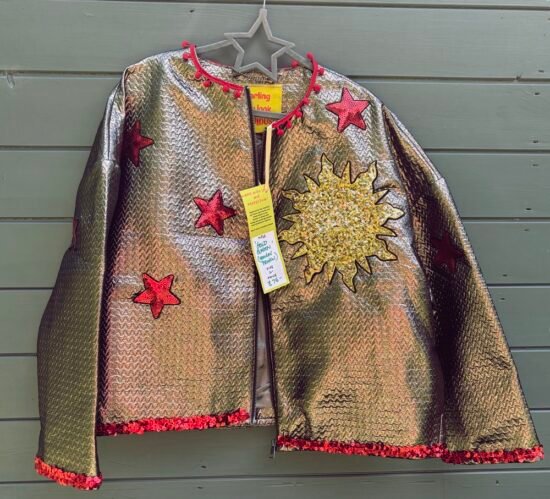 Gold Queen gender neutral size L £75.00